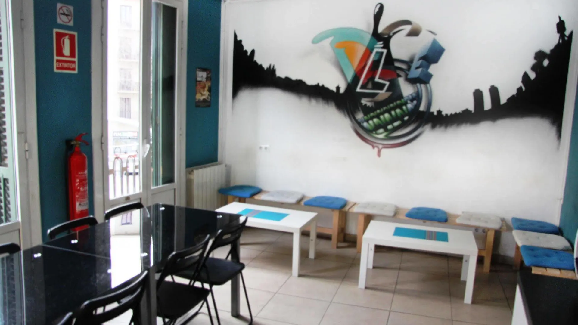 No Limit Hostel Graffiti Barselona
